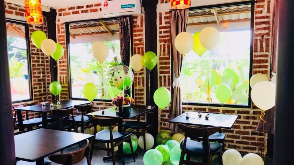 Efm Greenland Ipoh Bagian luar foto